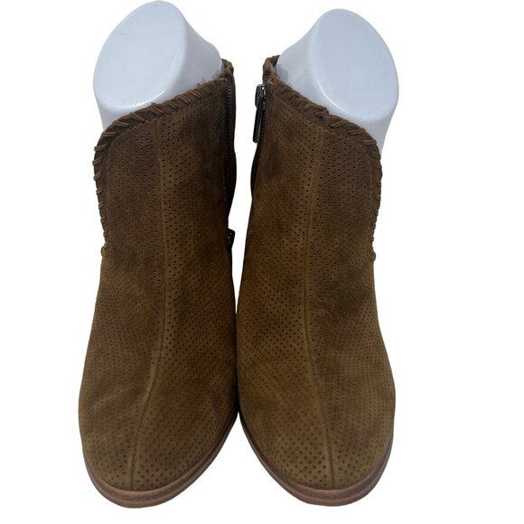 Vince Camuto Fernlee Pumpernickel Perforated Tan Brown Suede Ankle Boots Size 7M - Picture 3 of 8